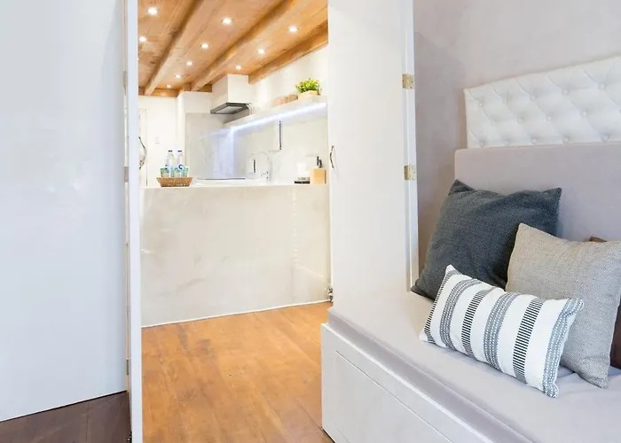 Cozy Style 48 Sqm 500mbps Apartment *