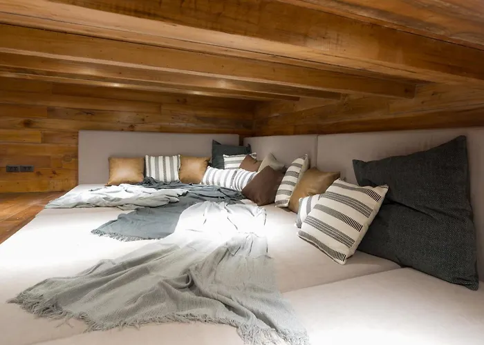 Cozy Style 48 Sqm 500mbps Apartment *